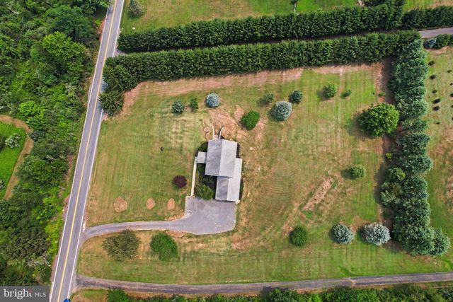 115 SMALL VALLEY RD, Halifax, PA 17032