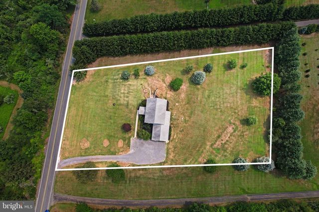 115 SMALL VALLEY RD, Halifax, PA 17032