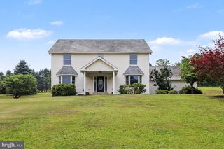 115 SMALL VALLEY RD, Halifax, PA 17032