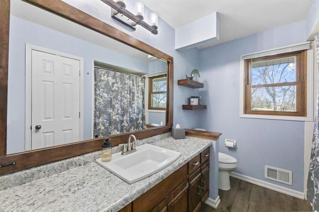 816 Magnolia DRIVE, Waukesha, WI 53188