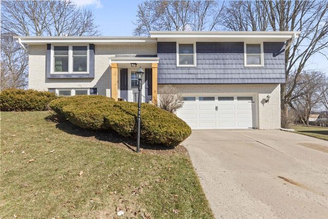 816 Magnolia DRIVE, Waukesha, WI 53188