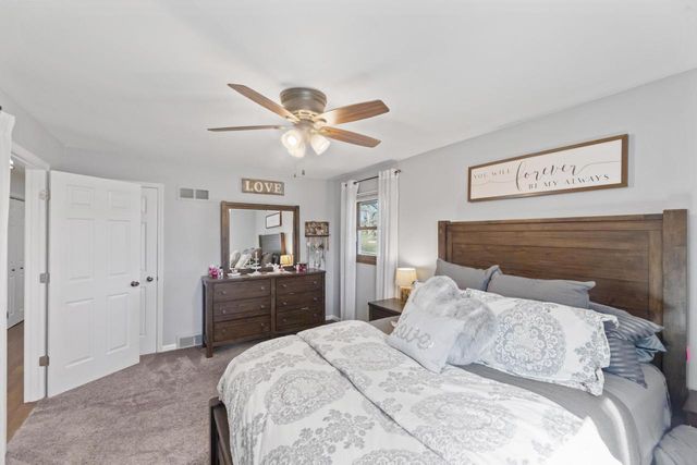 816 Magnolia DRIVE, Waukesha, WI 53188