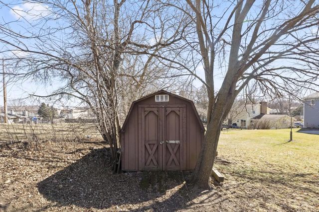 816 Magnolia DRIVE, Waukesha, WI 53188