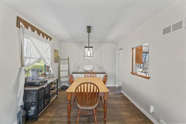 816 Magnolia DRIVE, Waukesha, WI 53188