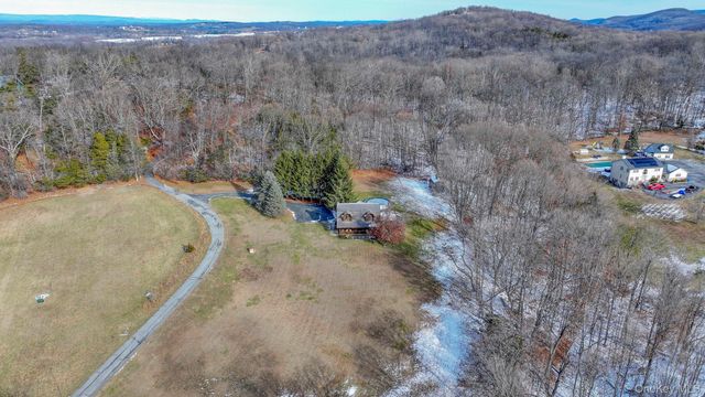 44 Cedar Pond Lane, Chester, NY 10918