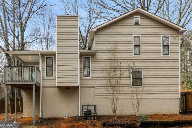 4173 Woodcrest Drive, Powder Springs, GA 30127