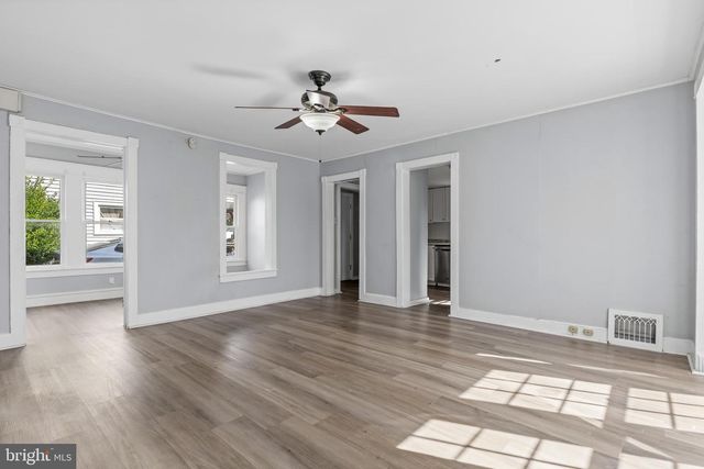 76 WEST AVE, Woodstown, NJ 08098