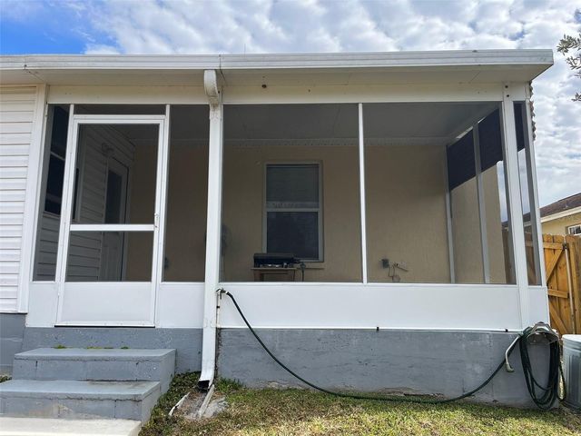 3549 MANOR LOOP, Lakeland, FL 33810