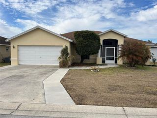 3549 MANOR LOOP, Lakeland, FL 33810