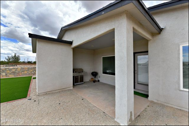 12049 Hidden Gardens Place, Socorro, TX 79927