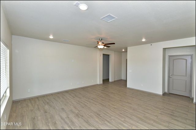 12049 Hidden Gardens Place, Socorro, TX 79927