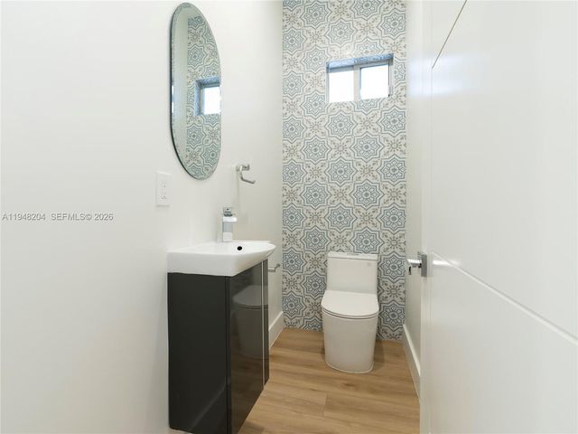 1421 SW 24th Ct 1, Fort Lauderdale, FL 33315