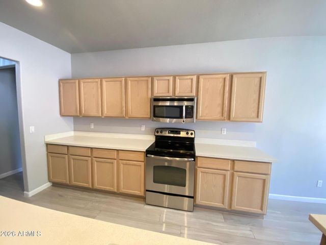 3358 E WICKIEUP Lane, Phoenix, AZ 85050