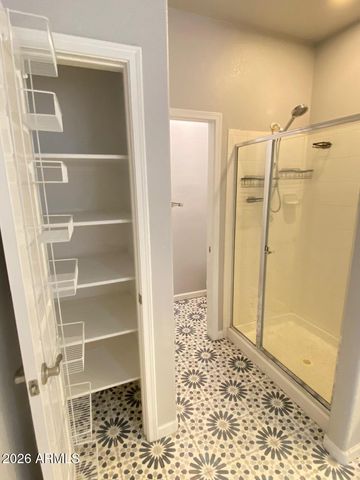 3358 E WICKIEUP Lane, Phoenix, AZ 85050