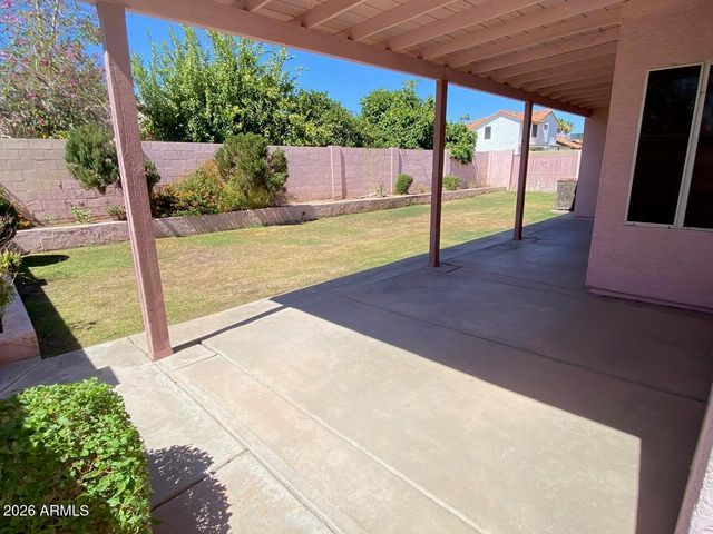 3358 E WICKIEUP Lane, Phoenix, AZ 85050