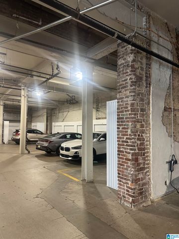 300 20TH STREET N, Birmingham, AL 35203