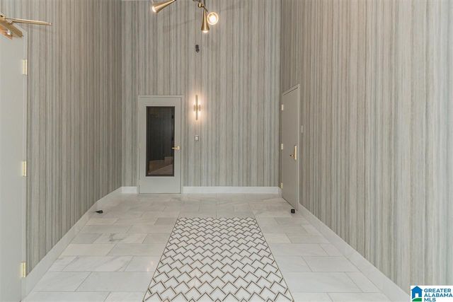 300 20TH STREET N, Birmingham, AL 35203