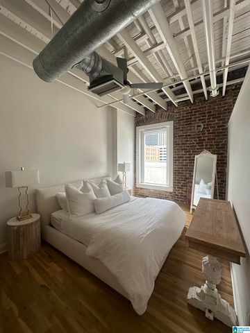 300 20TH STREET N, Birmingham, AL 35203