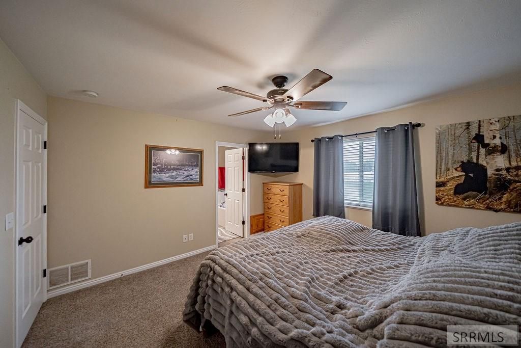 Image 20 of property listing at 4 N 3700 E, Rigby, ID 83442