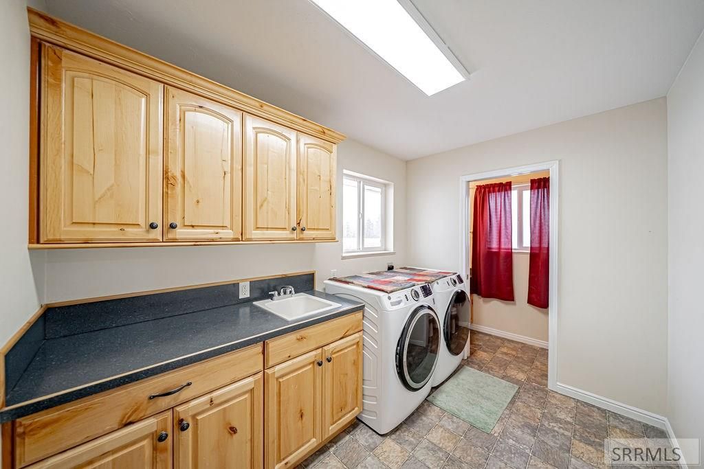 Image 35 of property listing at 4 N 3700 E, Rigby, ID 83442