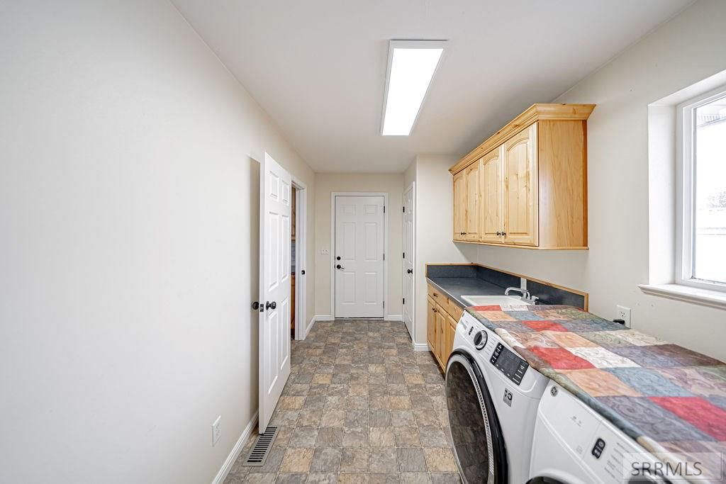 Image 37 of property listing at 4 N 3700 E, Rigby, ID 83442