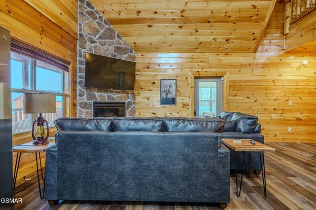 3856 Twilight Way, Pigeon Forge, TN 37863