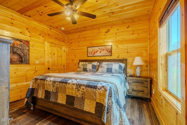 3856 Twilight Way, Pigeon Forge, TN 37863