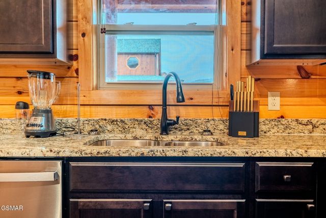 3856 Twilight Way, Pigeon Forge, TN 37863