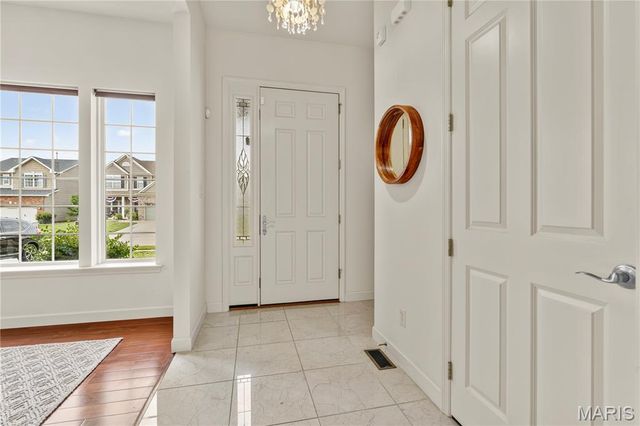3217 Calhoun Drive, St Charles, MO 63301