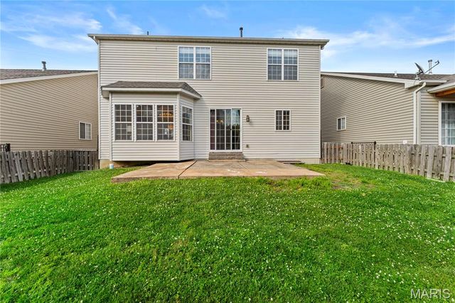 3217 Calhoun Drive, St Charles, MO 63301