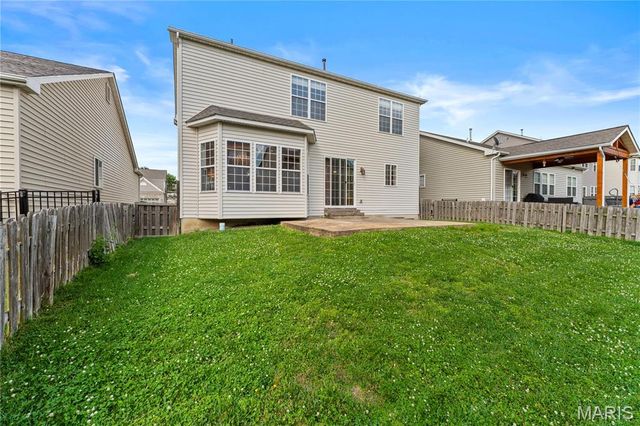 3217 Calhoun Drive, St Charles, MO 63301