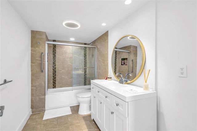 2750 NE 183rd Street 2202, Aventura, FL 33160