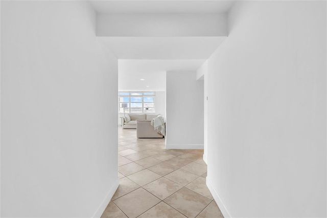 2750 NE 183rd Street 2202, Aventura, FL 33160