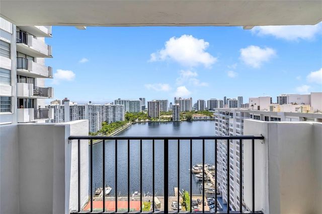 2750 NE 183rd Street 2202, Aventura, FL 33160