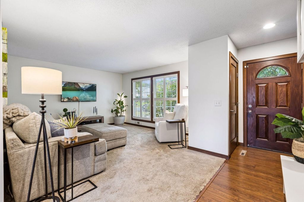 10735 102nd Avenue N, Maple Grove, MN 55369 — photo 3