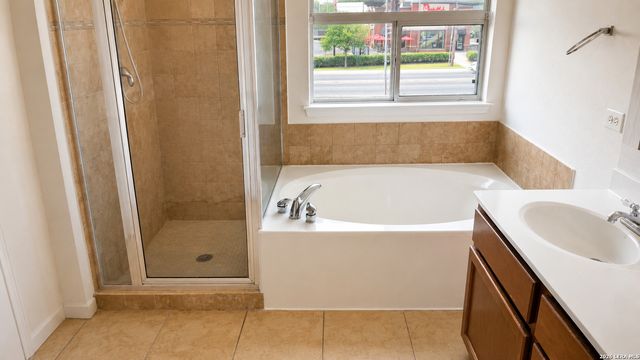 10710 Diamond Rock, San Antonio, TX 78251
