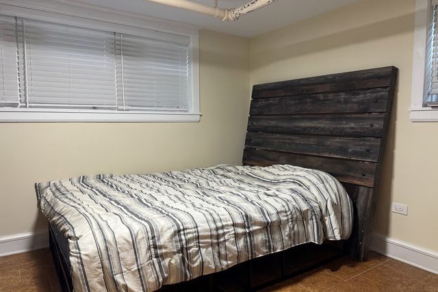 207 W Quincy Street GARD, Riverside, IL 60546