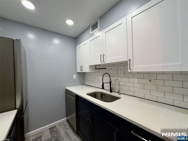 1600 Center Avenue 3D, Fort Lee, NJ 07024