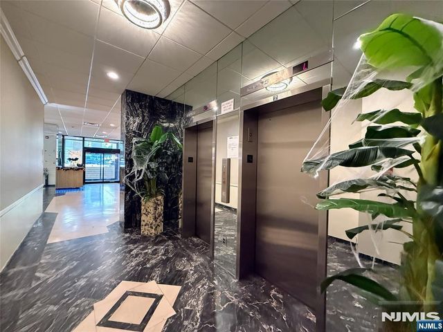 1600 Center Avenue 3D, Fort Lee, NJ 07024