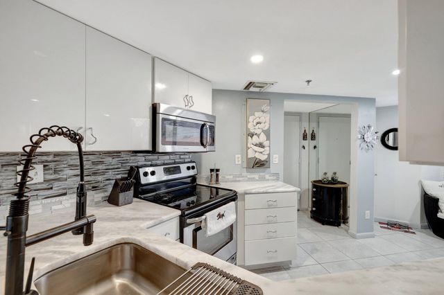 3870 N Highway A1a N 101, Fort Pierce, FL 34949