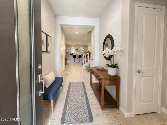 1131 S JAY Street, Chandler, AZ 85286