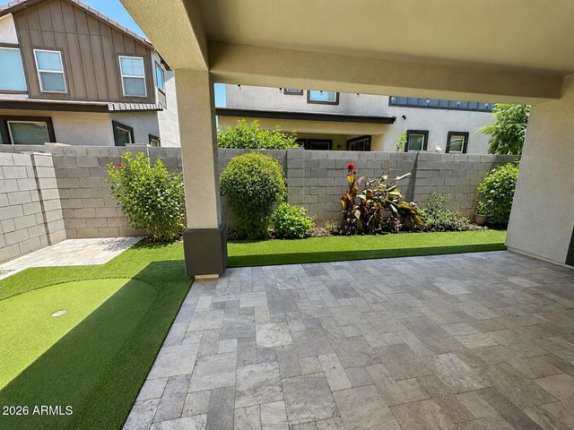 1131 S JAY Street, Chandler, AZ 85286