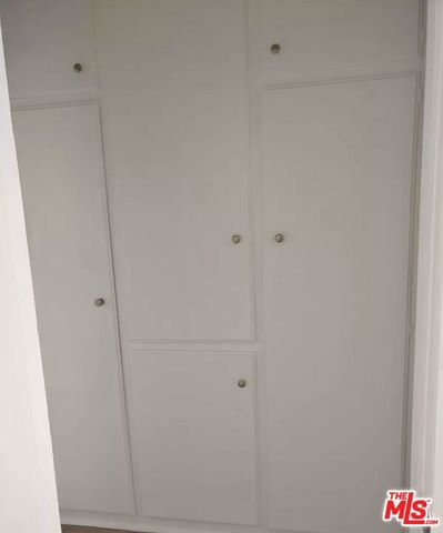 453 S Gramercy Place 15, Los Angeles, CA 90020