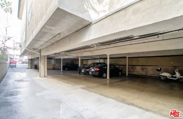 453 S Gramercy Place 15, Los Angeles, CA 90020