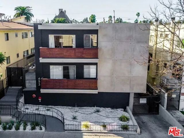 453 S Gramercy Place 15, Los Angeles, CA 90020
