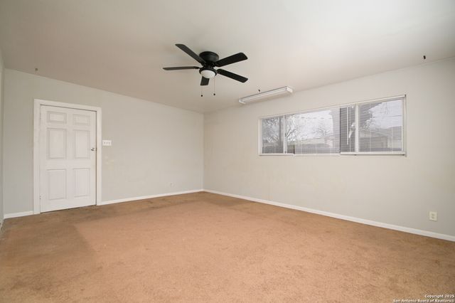 403 PILGRIM DR, San Antonio, TX 78213