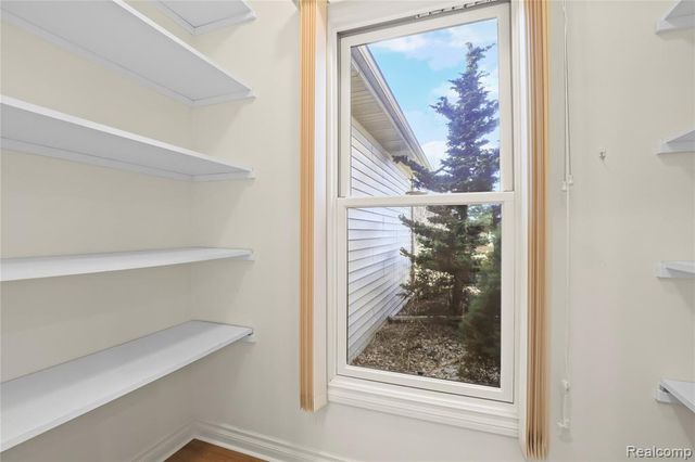 6273 Boulder Drive, Flushing, MI 48433