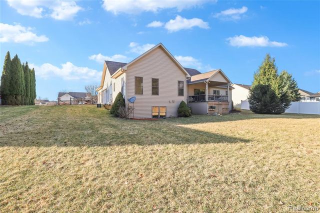 6273 Boulder Drive, Flushing, MI 48433