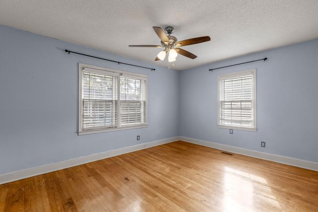 106 S Germantown Road, Chattanooga, TN 37411