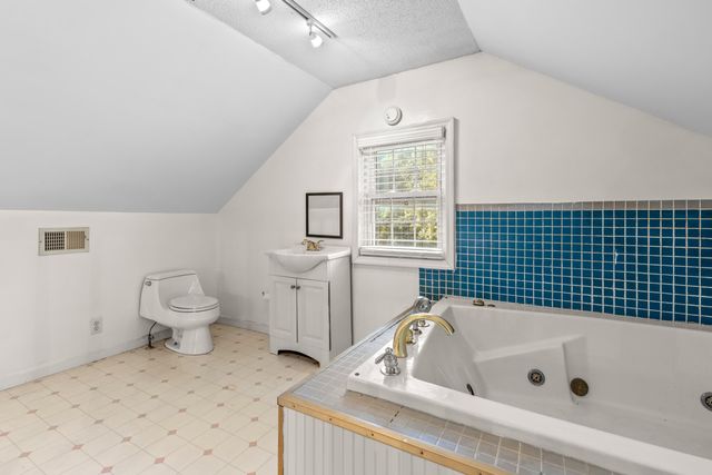 106 S Germantown Road, Chattanooga, TN 37411